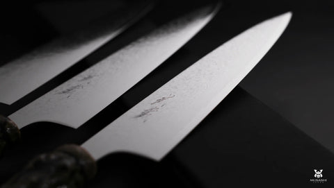 Japanische Messer und ihre Rolle bei der Zubereitung von Sashimi und Sushi