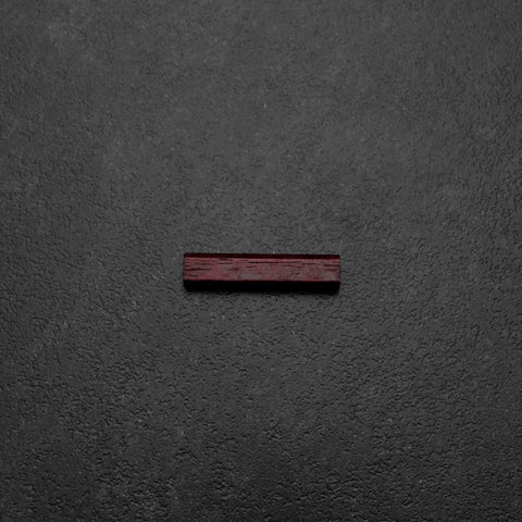 Stäbchenhalter aus Holz mit Muschelinlay – Sakura Rot