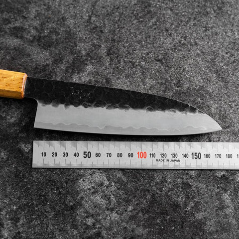 Santoku Edelstahlummantelung AUS-8 Kurouchi Tsuchime Yaki Urushi Griff 170mm-[Musashi]-[Japan-Küchenmesser]