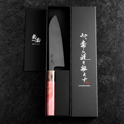 Santoku SLD Kagami Dunkelrosa-Rosa Büffelhorn und Ahornholz Griff 170mm-[Musashi]-[Japan-Küchenmesser]