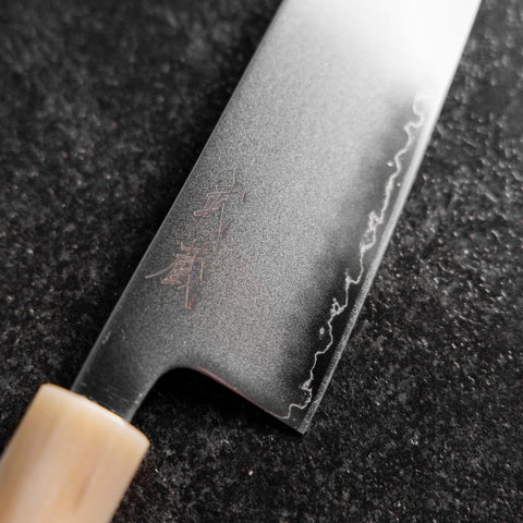 Santoku SLD Kagami Hell-Rosa Büffelhorn und Ahornholz Griff 170mm-[Musashi]-[Japan-Küchenmesser]